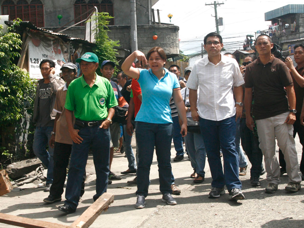 DAVAO CITY (MindaNews/01 July) – Apparently incensed by the refusal of her request to delay the demolition of houses owned by informal settlers in a barangay here, Mayor Sara Duterte hit a court sheriff with a couple of punches in full view of residents and reporters.