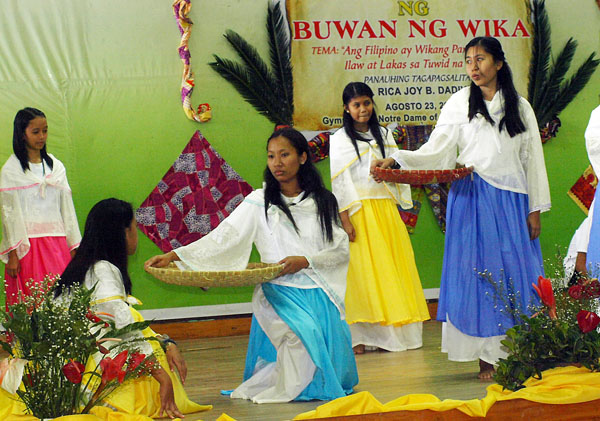 filipiniana costume for linggo ng wika