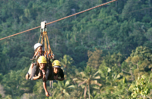 Local tourists try the new zipline in Barangay New Israel in Makilala, North Cotabato Province on Saturday, August 31. The provincial government claims that it is the longest zipline in Asia with a total stretch of 2.3 kilometers. MindaNews Photo by Ruby Thursday More