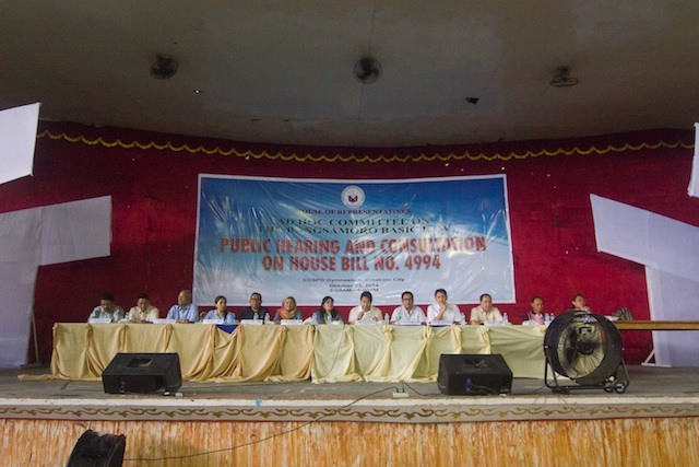 Public hearing on the Bangsamoro Basic Law, Cotabato City, 23 October 2014. MindaNews photo by Toto Lozano
