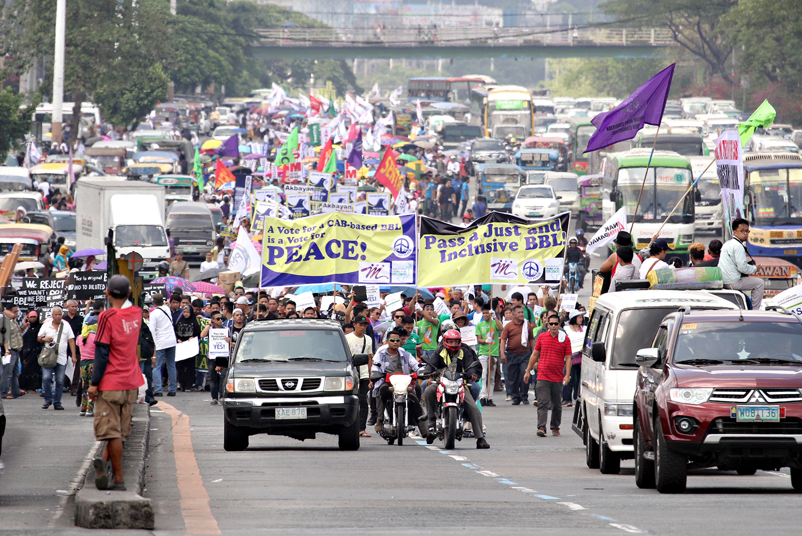 Thousands joined in the march towards the House of Representative from the Saint Peter Parish Church to call for the passing of the Bangsamoro Basic Law (BBL), Batasan Hills, Quezon City, May 11, 2015. MindaNews photo by Erwin Mascariñas