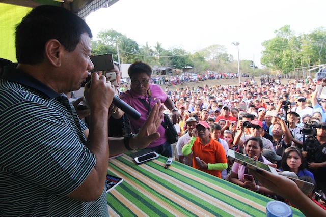 REVOLT FROM THE INSIDE. Davao City mayor Rodrigo Duterte vows to "change the government" and "revolt from the inside" if he becomes President during his speech at the release ceremonies for Army Private First Class Edgardo Hilaga who was freed by the New People’s Army on April 26, 2016, five days after he was arrested in a checkpoint in Malasila, Makilala. MindaNews photo by TOTO LOZAMO 