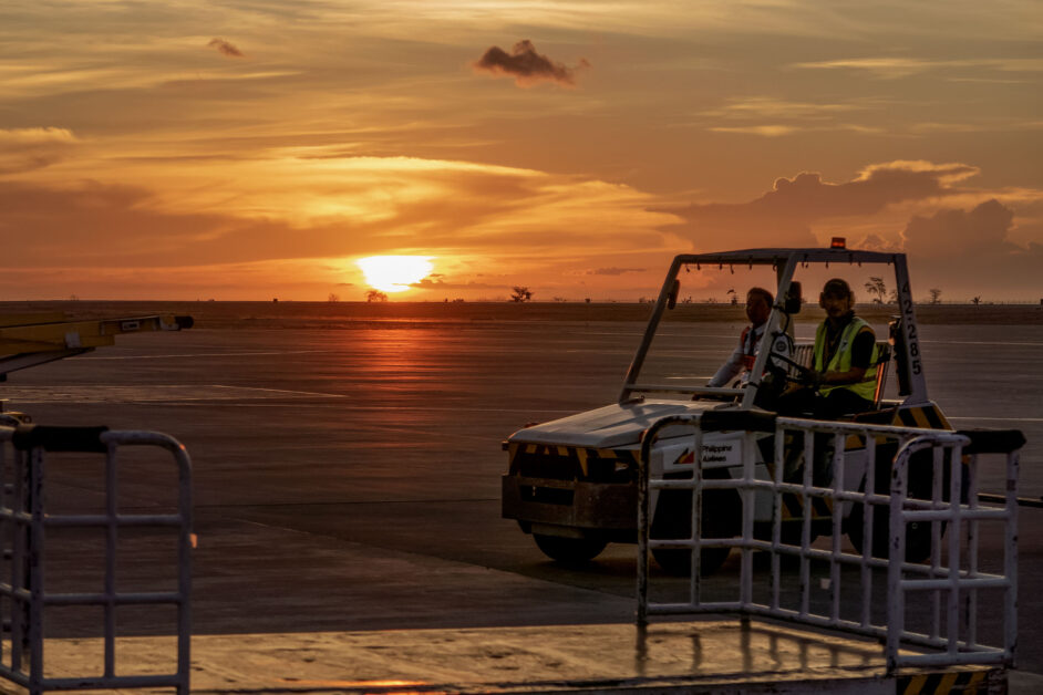 10airportsunset